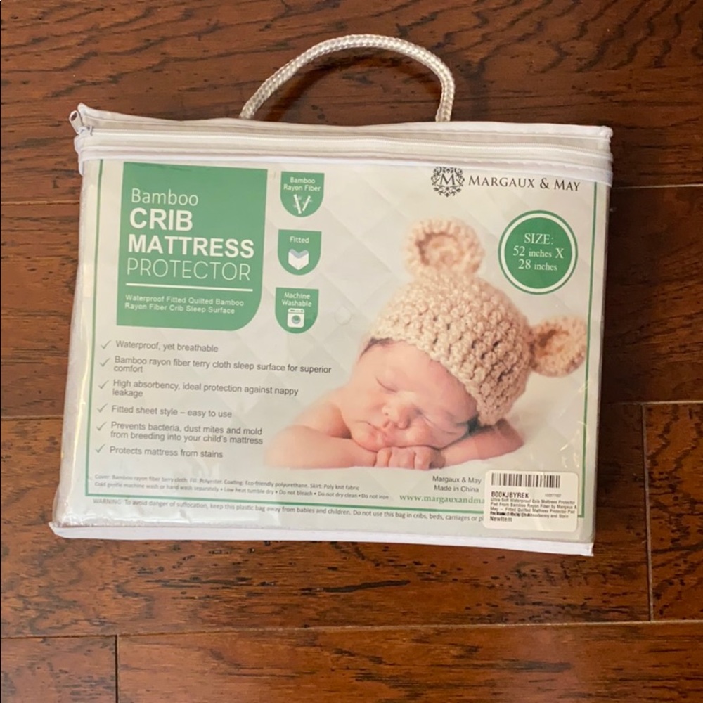 Bamboo crib mattress protector